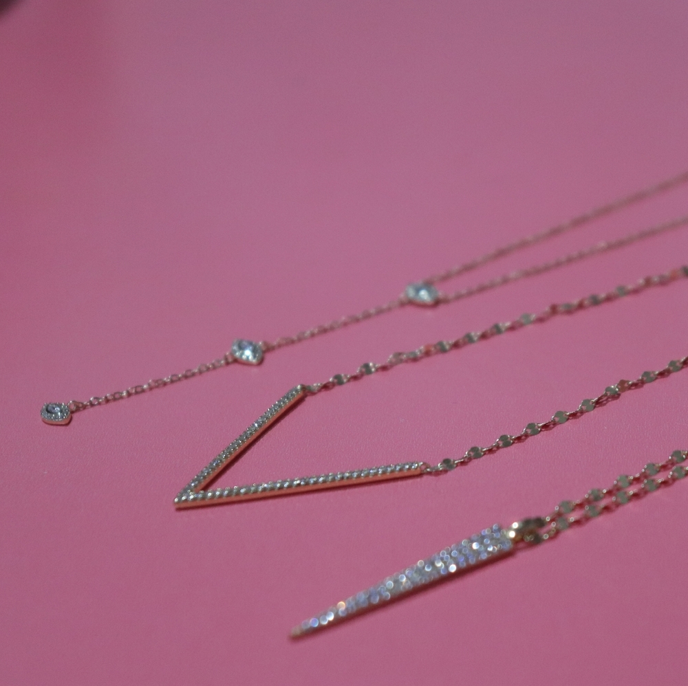 V Shape Necklace - image 4